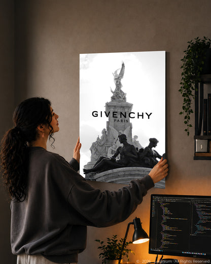 Givenchy Paris Monument