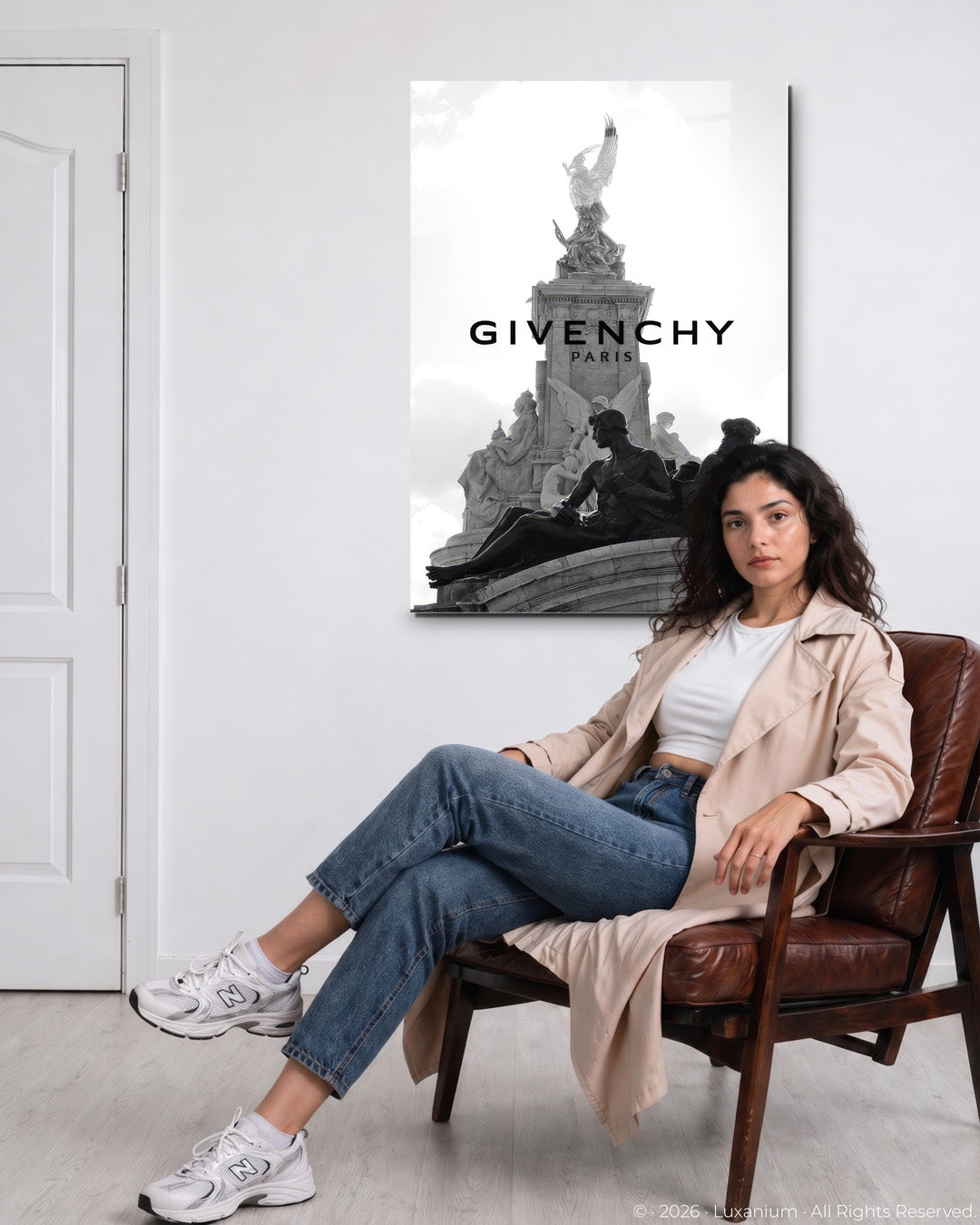 Givenchy Paris Monument